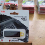 USB Kingston 128GB (USB 3.2')